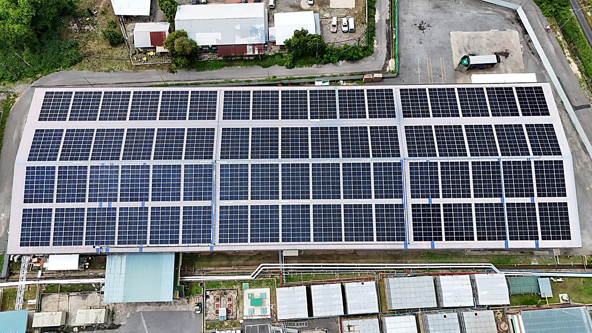 Shorubber 2.4 MW rooftop solar aerial view, Arau Perlis